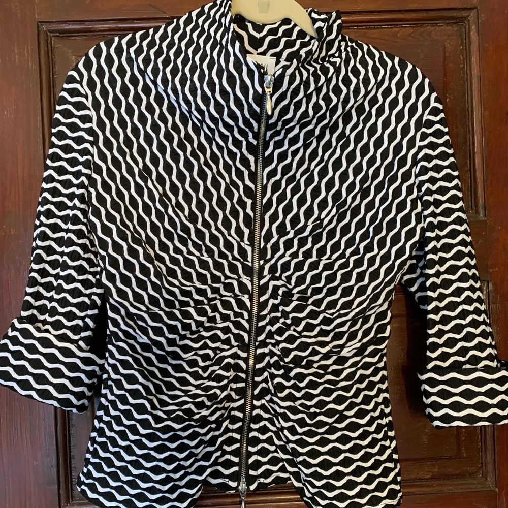 Joseph Ribkoff Zipped Graphic Black + White Jacket